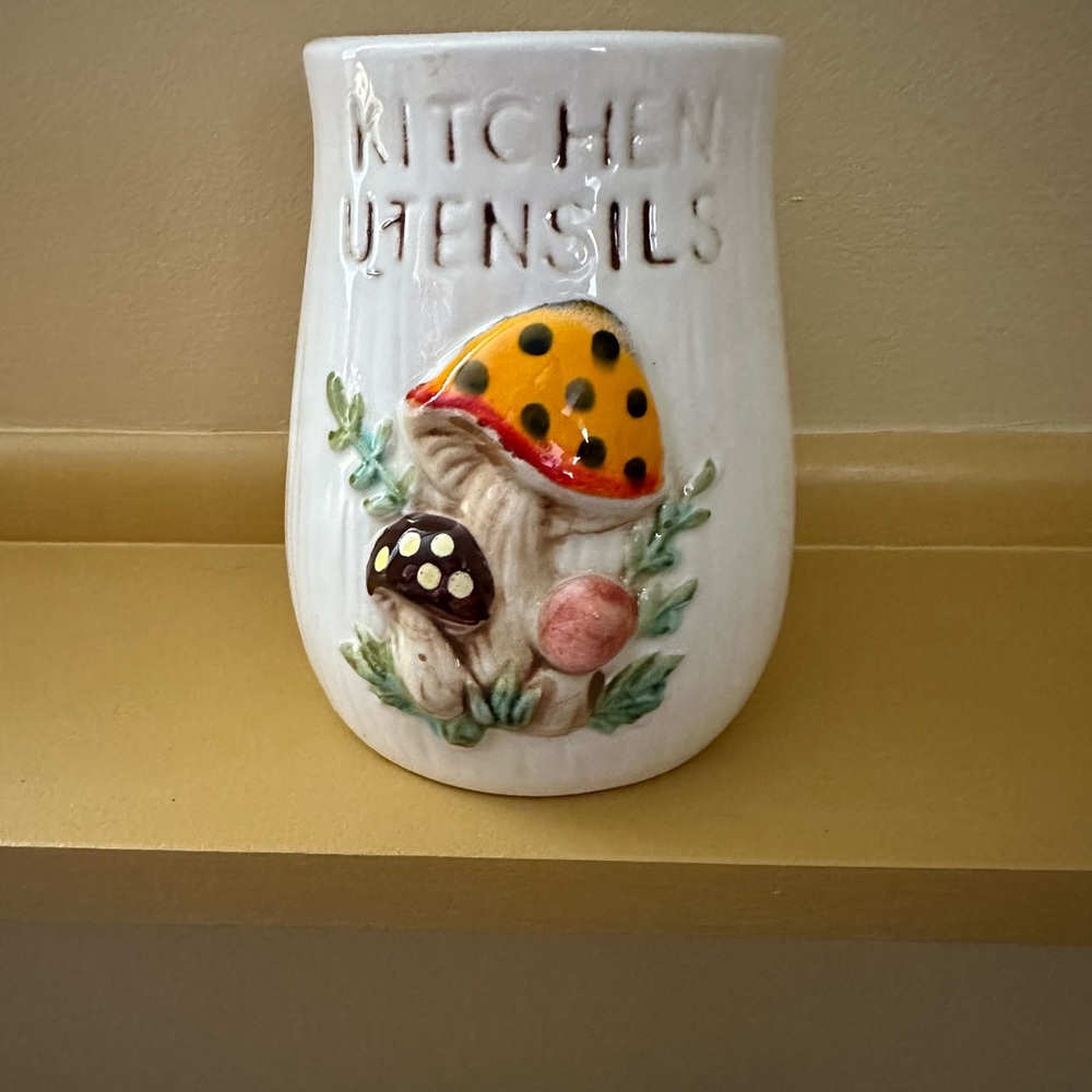 Merry Mushroom Kitchen Utensil Holder